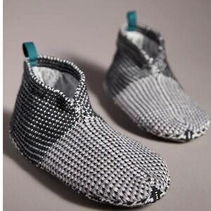 BOMBAS Gripper Slippers Kids Kids Slipper Socks Gray House Shoe Youth Size 1-5